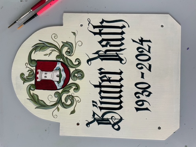 Grabinschrift mit Illustration
