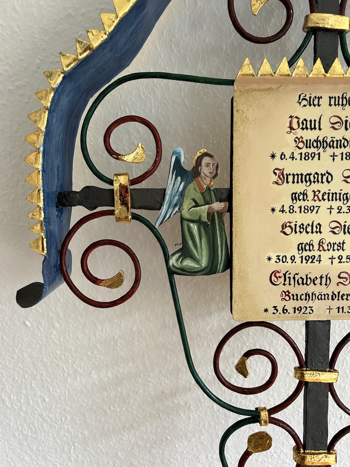 Restauration Grabkreuz - Detail